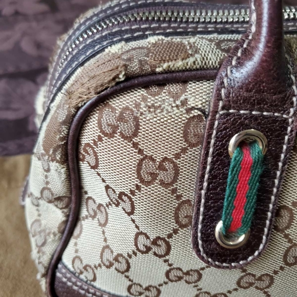 Authentic Gucci Purse - Picture 4 of 8